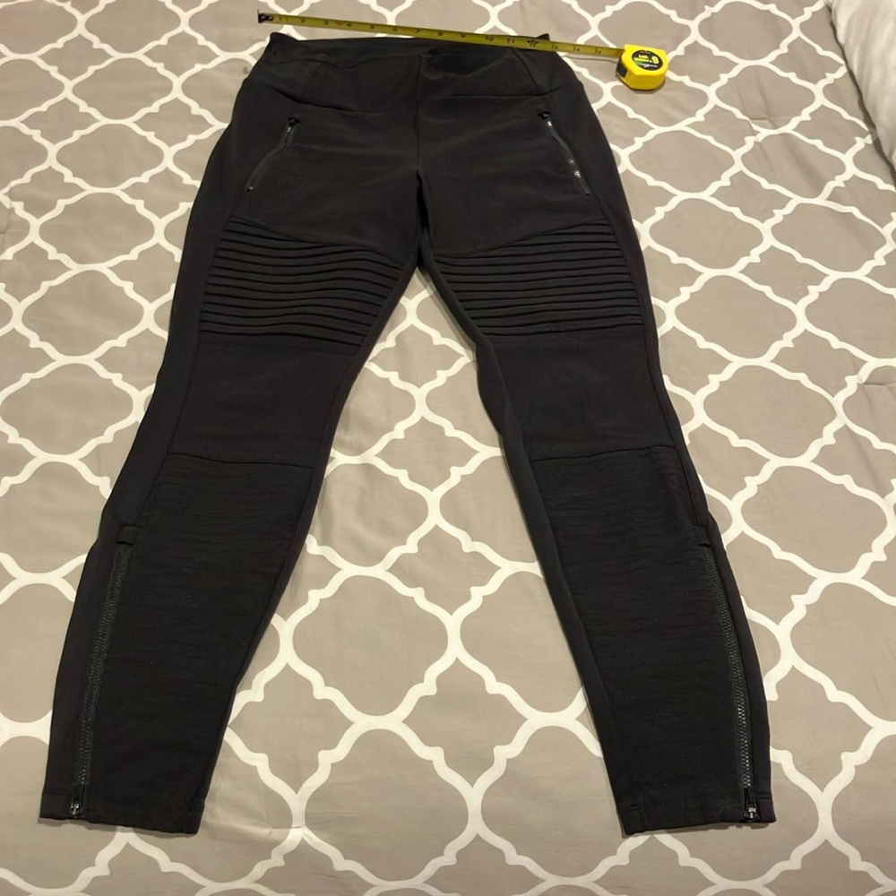 Athleta headlands hybrid moto tight 6 zipper ankle